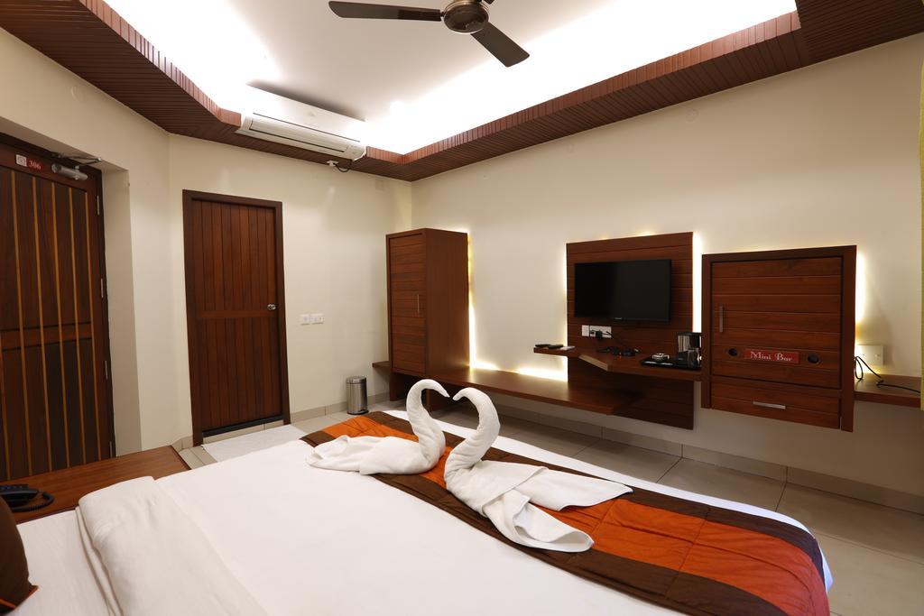 Hotel Raj Residency Puducherry Zewnętrze zdjęcie