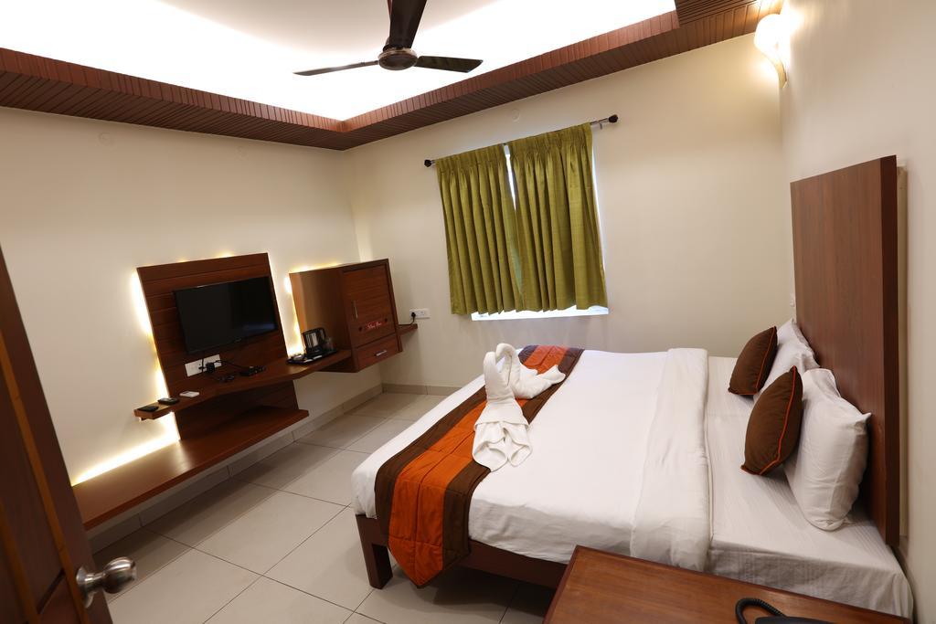 Hotel Raj Residency Puducherry Zewnętrze zdjęcie
