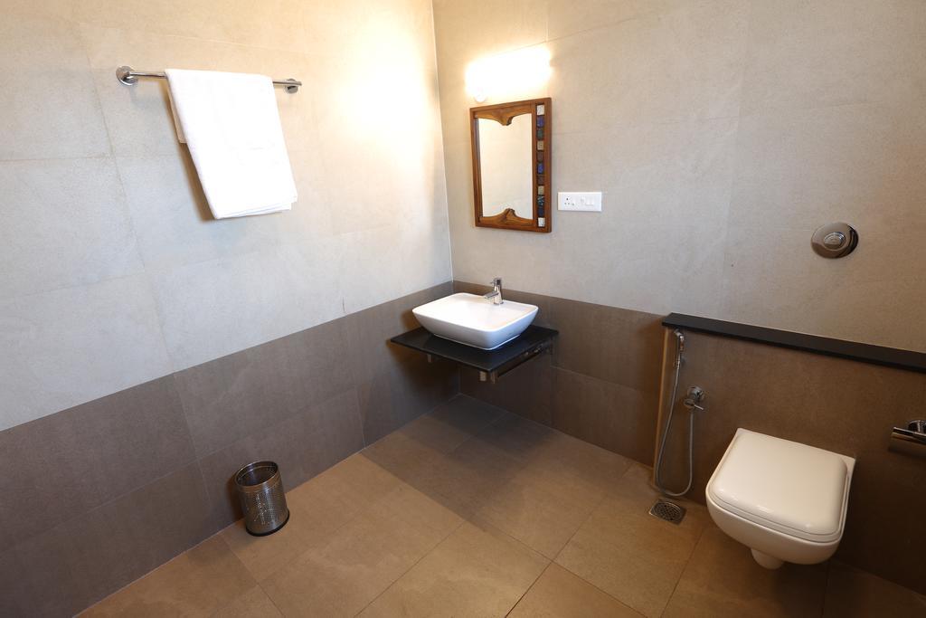 Hotel Raj Residency Puducherry Zewnętrze zdjęcie