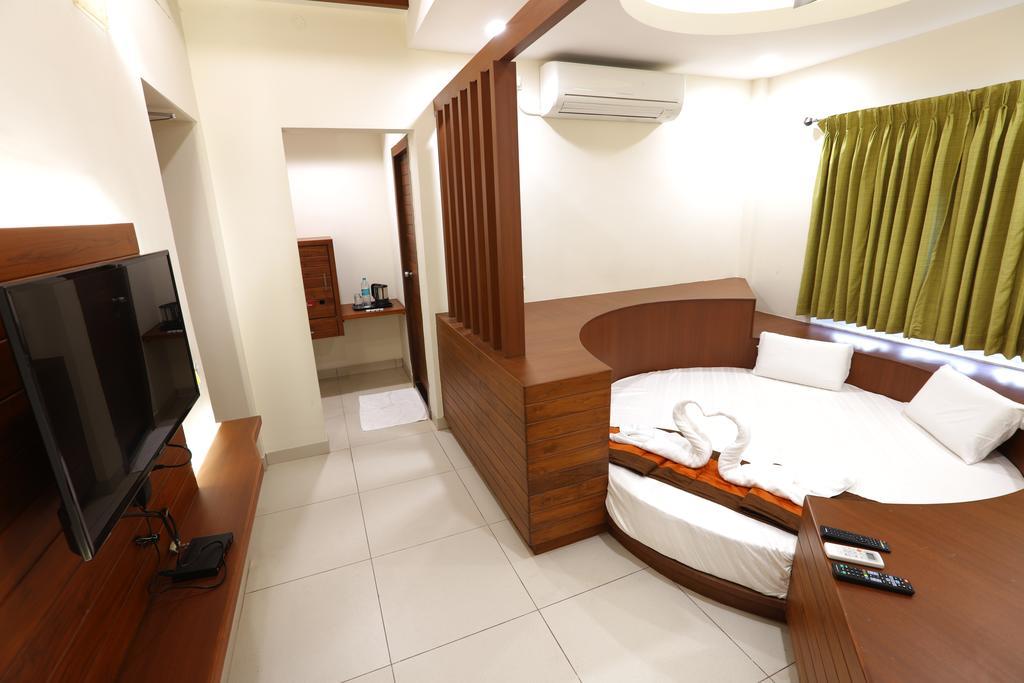 Hotel Raj Residency Puducherry Zewnętrze zdjęcie