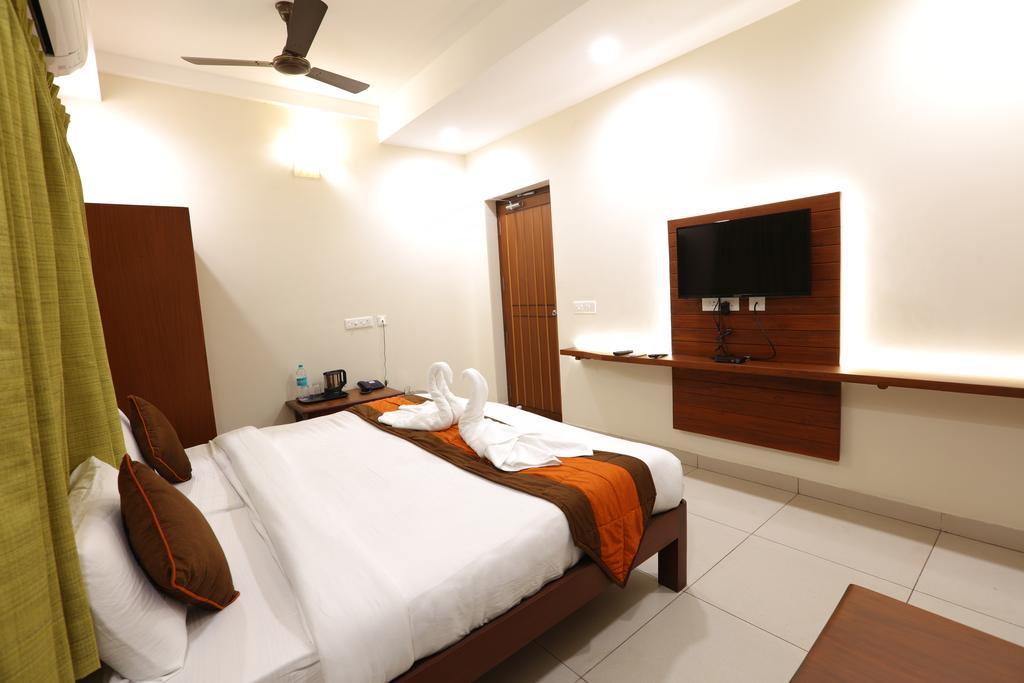 Hotel Raj Residency Puducherry Zewnętrze zdjęcie